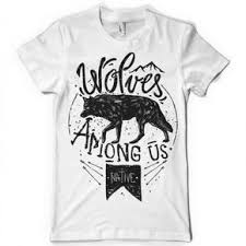 Wolves Among Us Kaos Tee Pria