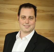 Wesley Estes's Instagram, Twitter & Facebook