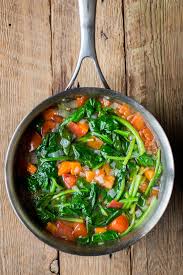 Indonesian spinach clear soup ( sayur bening bayam). Sayur Bening Bayam Indonesian Spinach Carrot And Tomato Soup The Domestic Man