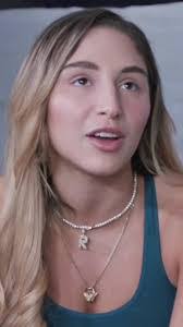 Karen Abella's Instagram, Twitter & Facebook