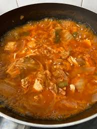 This spicy kimchi jjigae (kimchi chigae) or kimchi stew is a favorite winter meal in korea. Khairulaming On Twitter Mengidam Kimchi Jjigae So Kita Masak La Sendiri