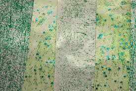 Dont put a top coat on right away. How To Seal Glitter Choosing And Using The Best Glitter Sealer