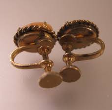 Vintage Genuine Cameo Earrings Hand Carved Shell 1940s Screw Back Gifts for  Her Vintage Jewelry Vintage Earrings Gifts for Girls