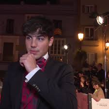 Mario Y Oscar Hermanos Fuera Y Dentro De La Pantalla Arrasan En El Festival De Cine De Malaga Video Video Mario Casas Mario Casas 3msc Casas Actor