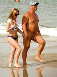 Beach cfnm - wasd.ms