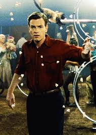 When You Meet The Love Of Your Life Time Stops Movie Edward Bloom Big Fish They Say When You Meet The Love Of Your Life Time Stops D Goosebumps Big Fish Tim Burton Films Ewan Mcgregor