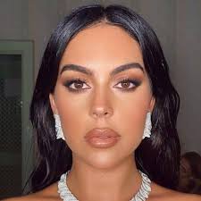The gorgeous woman has come a long way since her humble beginnings. Georgina Rodriguez Bio Age Net Worth Height Nationality Body Measurement Career