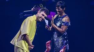 Door de jaren heen is het eurovisie songfestival uitgegroeid tot de grootste muziekshow ter wereld; U4g2vksxrhhjlm