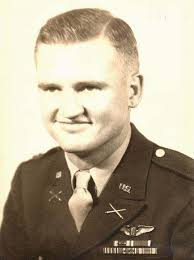 A Question Concerning Artillery Liaison Pilots Uniforms....What patch?