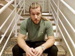 S atomic email s avail s brisco rap song. Ex Bbb Diego Alemao E Preso Em Curitiba Apos Acidente De Transito E Agressao Delegado Diz Que Condenacao Poderia Chegar A Seis Anos Hugo Gloss