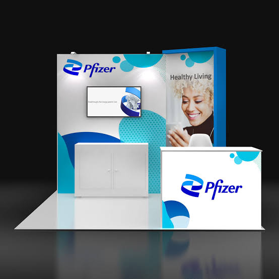 PE1010-03 10X10 Trade Show Booth Rental - Pure Exhibits