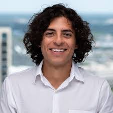 Kelly Mcqueary's Instagram, Twitter & Facebook