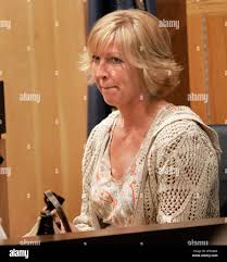 Kathy Stark testifies, Friday, May 19 2006, during Mark Unger's trial in  Beulah, Mich. Unger, 45, of Huntington Woods, is