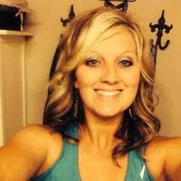 Ashley Guisinger's Instagram, Twitter & Facebook