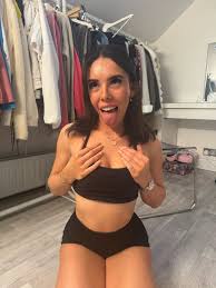 Night in with Alexis Reed or never watch football again- her sexy offer on X