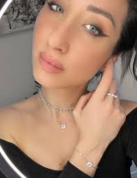 Shop The Look: Parure de Colliers Choker pampilles et Pierre Princesse