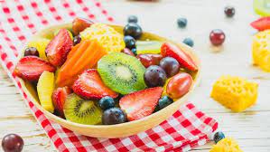 Selain kalori yang ada di dalamnya, kandungan serat atau fiber yang tinggi juga. 5 Cara Menyimpan Buah Potong Agar Tetap Segar Saat Dikonsumsi Bukareview