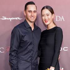 The pro golfer wed warriors director of basketball operations jonnie west last weekend in beverly hills. Michelle Wie Gives Birth To First Child With Husband Jonnie West E Online Deutschland
