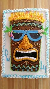 Design Birthday Cake For 14 Year Old Boy Tiki Man Cake For 14 Year Old Boy All Buttercream Except The Glasses And Their Decorations Tiki Cake Luau Cakes Luau Birthday Cakes