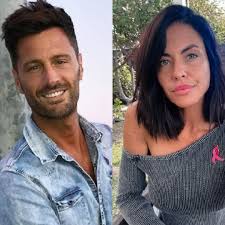 Filippo Bisciglia già voltato pagina? Cena intima con una donna misteriosa  a Roma 🍽️ Dopo l'annuncio della fine della sua lunga storia con Pamela  Camassa, che ha spiegato come la rottura sia
