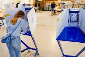 After nearly eight years with mayor bill de blasio, new york city's democrats are choosing a new leader in tuesday's primary election. Brkg6rslk9vzjm