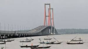 Maybe you would like to learn more about one of these? 6 Fakta Jembatan Suramadu Tak Hanya Penghubung Pulau Jawa Dan Madura