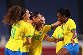 Cristiane rozeira se emocionou após eliminação da seleção feminina de futebol nas olimpíadas 2020. Lklqaajhi7fmum