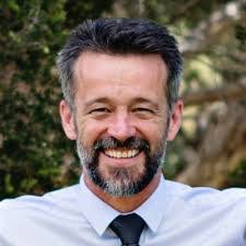 Craig Redfern's Instagram, Twitter & Facebook