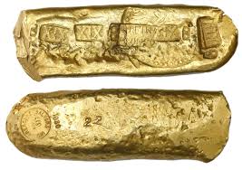 The standard gold bar which is probably what you are referring to nancy measures 7 x 3 5/8″ x 1 3/4″ (according to the united states mint). Santa Margarita Gold Bar 22 282 Grams Marked With Fineness Xix 19 5k Four Times Owner Assay