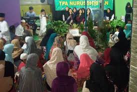 Check spelling or type a new query. Sambut Ramadhan Tpa Nurusshibyan Parung Gelar Malam Tawakuf Republika Online