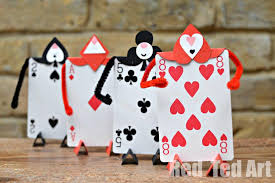 4.4 out of 5 stars 32. Alice In Wonderland Crafts Card Soldiers Red Ted Art Make Crafting With Kids Easy Fun