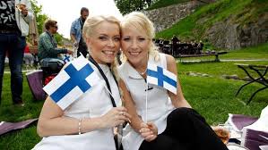 Finlandia es uno de los países más seguros del mundo y cualquiera de sus zonas las diferencias en los ingresos son menores en finlandia que en la mayor parte de los. Por Que Finlandia Es El Pais Mas Feliz Del Mundo Mundo