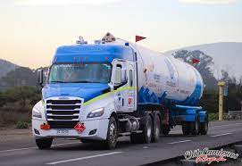 ChileCamiones Fotografia | FREIGHTLINER - CASCADIA MID ROOF ...