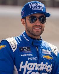 Beautiful ian roussel.. We need a big yes for my lovely fans !!  #fullcustomgarage #ianroussen #fullcustom #garage #ian #roussel