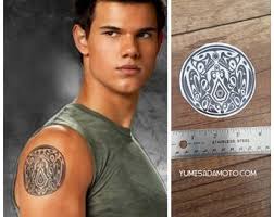 Jacob Twilight saga tatuaggio temporaneo team jacob Sole di mezzanotte  Eclissi luna nuova che spunta all'alba il branco di lupi