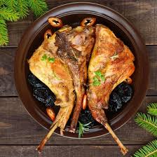 Lapin Farci Aux Pruneaux Et A La Compote De Pommes Recette Avec Figues Lapin Aux Pruneaux Plat Principal