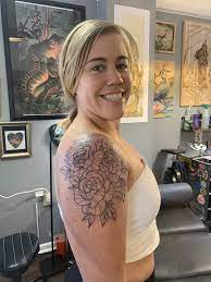 When you visit our tattoo shop in savannah, ga, you won't find a typical tattoo shop — you will find a clean, relaxing environment where you can get the best tattoo, piercing, or microblading you've ever had. 18 Best Tattoo Shops Near Savannah Ga 2021 Bestprosintown