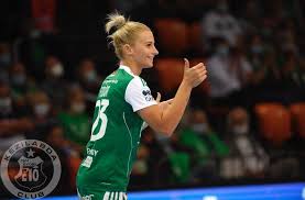 Csenge fodor (born 23 april 1999 in keszthely) is a hungarian handballer who plays for győri audi eto kc. Bronz Jutott Fodor Csengenek Sporttv