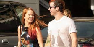The wedding took place in austin. Debby Ryan And Josh Dun Dating Gossip News Photos