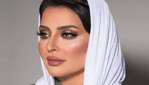 وجهت الفاشينيستا السعودية بدور البراهيم رسالة إلى هند القحطاني وذلك بعد أن عادت بالأمس إلى الترند على موقع تويتر حيث قدمت. Ø¨Ù„Ø§ Ø­Ø¬Ø§Ø¨ Ø¨Ø¯ÙˆØ± Ø§Ù„Ø¨Ø±Ø§Ù‡ÙŠÙ… Ø¨Ø§Ù„Ø´ Ø¹Ø± Ø§Ù„Ù‚ØµÙŠØ± Ù…Ø¹ Ø´Ù‚ÙŠÙ‚Ù‡Ø§ Ø¨Ø¹Ø¯ Ø§Ø¯ Ø¹Ø§Ø¡Ø§Øª ØªØ­Ùˆ Ù„Ù‡ Ø§Ù„Ø¬Ù†Ø³ÙŠ Ø§Ù„Ù†Ù‡Ø§Ø± Ø§Ù„Ø¹Ø±Ø¨ÙŠ