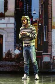 Il principe abusivo, regia di alessandro siani (2013) si accettano miracoli, regia di alessandro siani (2015) made in china napoletano, regia di simone schettino (2017) televisione. Il Principe Abusivo Oggi 31 Marzo A Pescara Con Alessandro Siani E Christian De Sica