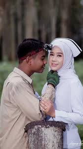 Foto seperti itu kurang tepat bukan? 98 Foto Prewedding Perawat Energyofakad