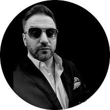 Mathew G. Simmons (@realmatsimmons) • Instagram photos and videos