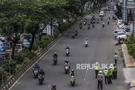 223 likes · 2 were here. Pemkot Siapkan Bus Keliling Jalan Margonda Depok Republika Online