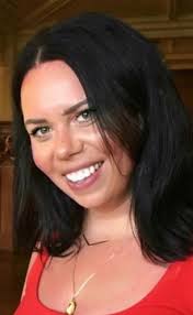 Sarah Hulbert's Instagram, Twitter & Facebook