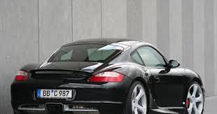 Like The Spoiler But Also They Painted The Rear Lower Bumper Silver Looks Nice Porsche Cayman S Cayman S Porsche