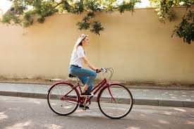 Voor veel mensen zal het betekenen dat ze een extra lang weekend vrij hebben, maar waarom? Een Weekendje Weg Met Pinksteren Jouw Ideale Hotel