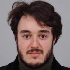 Between “tacit” and “explicit” knowledge: humanitarian communication in  search of a third way