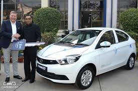 It is available in 3 variants and 1 transmission option : Tata Delivers First Batch Of Tigor Evs To Eesl