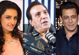 Javed Sheikh recounts Salman waiting in a mall to meet Momal